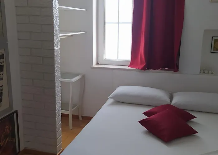 Apartment L