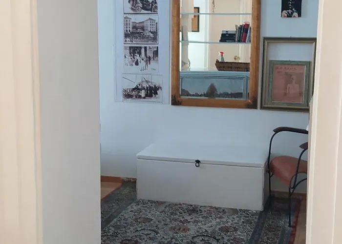 Apartment L *